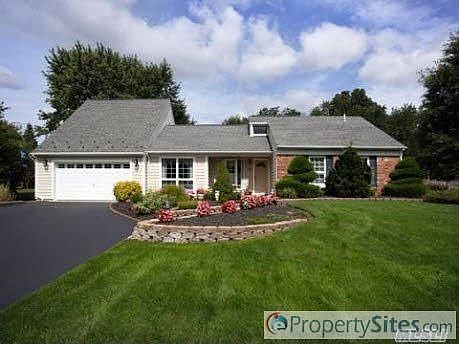 1st image of 15 Hemlock Ln