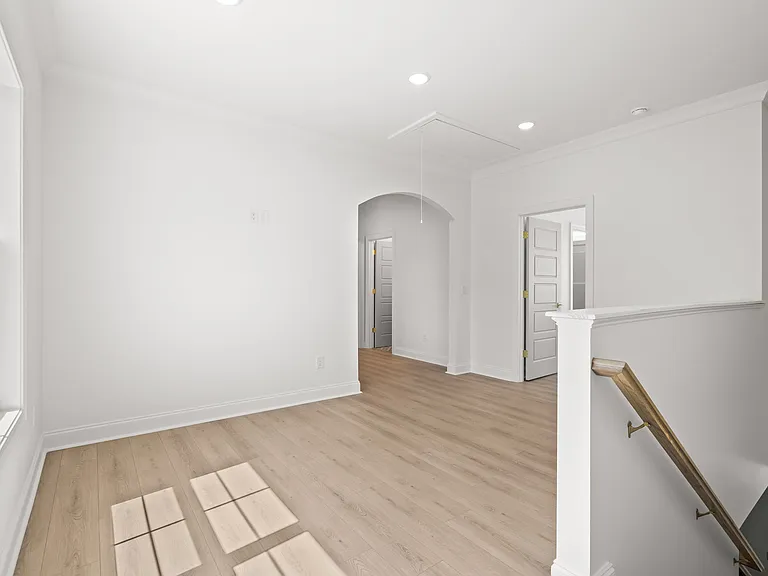 124 Arbor Ridge Cir — Photo 35