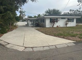 3553 Center Cir, Largo, FL 33774