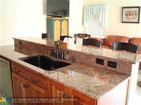5th image of 12563 NW 10th Ct