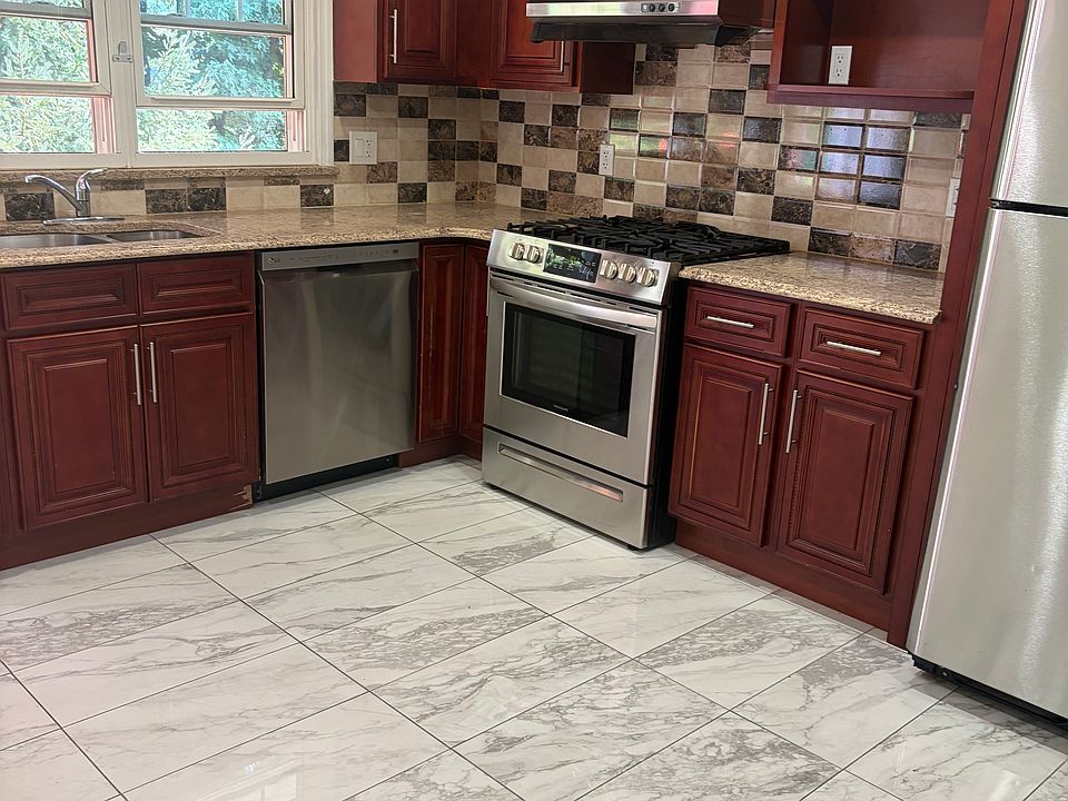 1st image of 30 Leroy Pl Floor 1