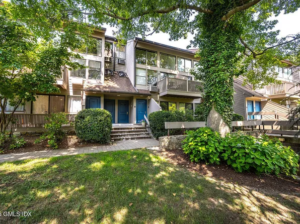 1465 E Putnam Ave APT 430, Greenwich, CT 06870