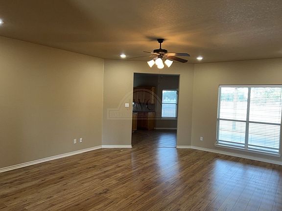2nd image of 202 Wayne Dr