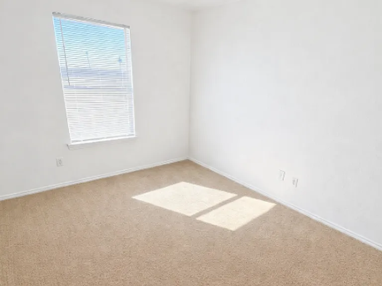 5704 Greengate Dr #D — Photo 6
