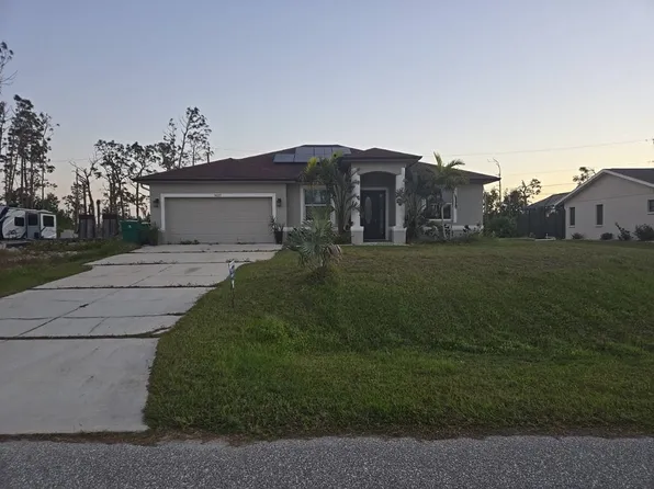 9057 Avalon Ave, Englewood, FL 34224