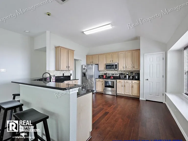 4207 Osborn Rd — Photo 8