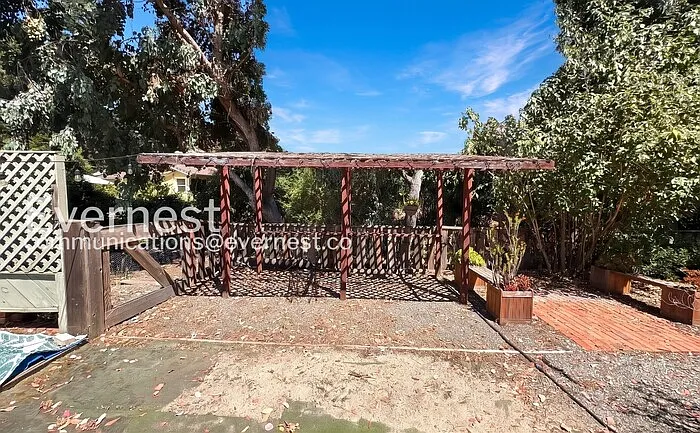 4335 Miranda Ave — Photo 21