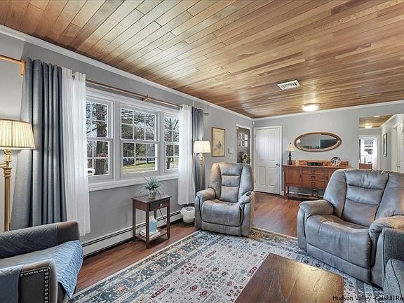 5th image of 44 Sherman Drive