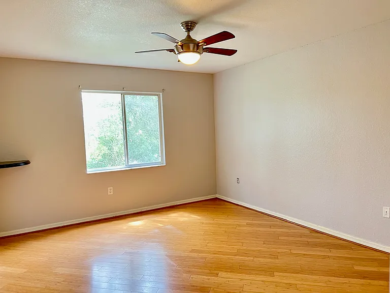 8271 Key Royal Cir — Photo 24