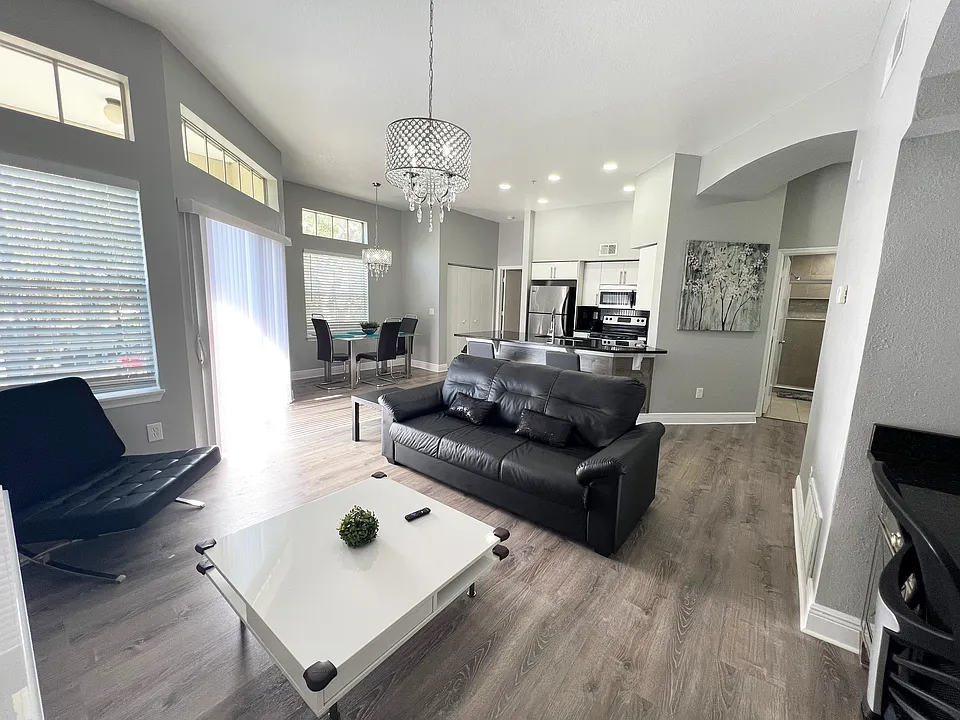 7220 Westpointe Blvd #1434