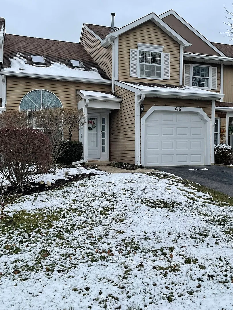 416 Ascot Ln photo 1