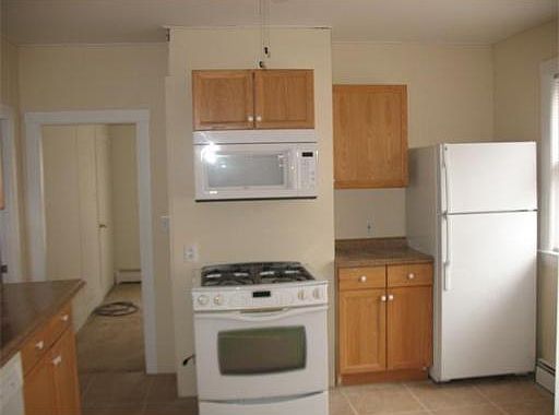 1st image of 12 Willie St #1