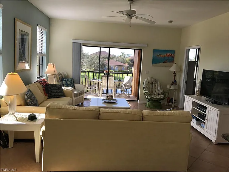 3783 Pino Vista Way #201 — Photo 5