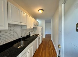 32 Langdon St #10, Cambridge, MA 02138