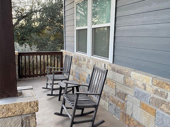 2nd image of 17 Highland Spring Ln