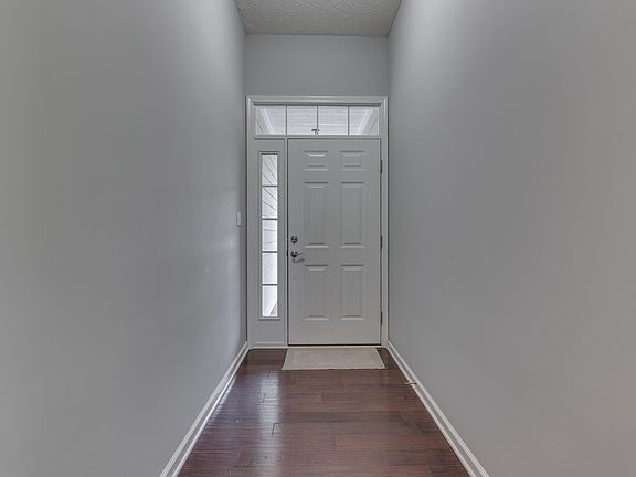 5th image of 3342 Heathcliff Ct