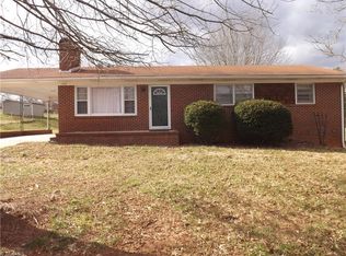 5564 Davis Rd, Walkertown, NC 27051