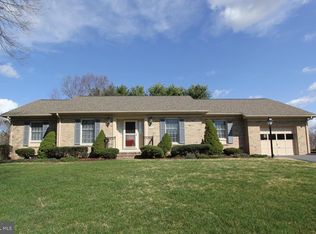6592 Ashford Ln, Frederick, MD 21702
