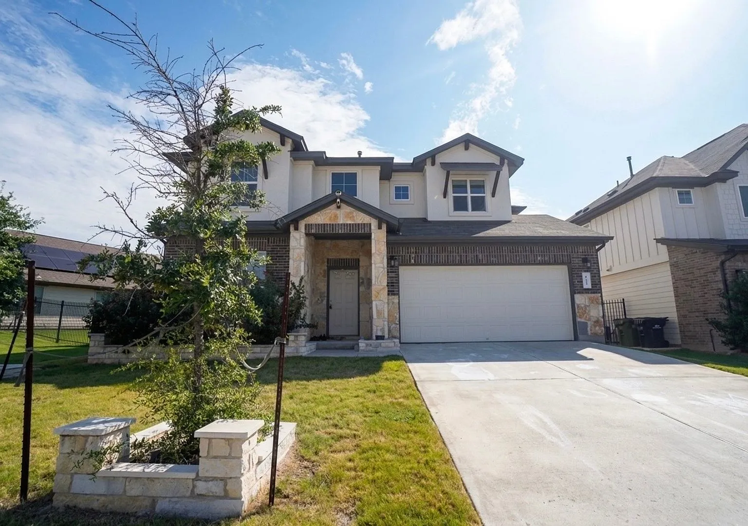 1/2 Month Free + Freshly Painted Spacious 4BR / 3.5BA Home with Theater Room & Large Backyard — Photo 1