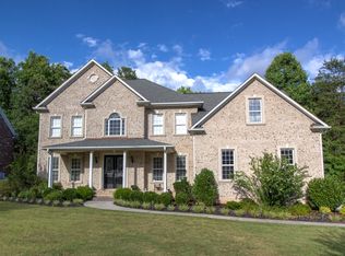 1835 Crossroads Dr, Greensboro, NC 27455