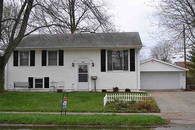 1st image of 2602 Summerfield Dr