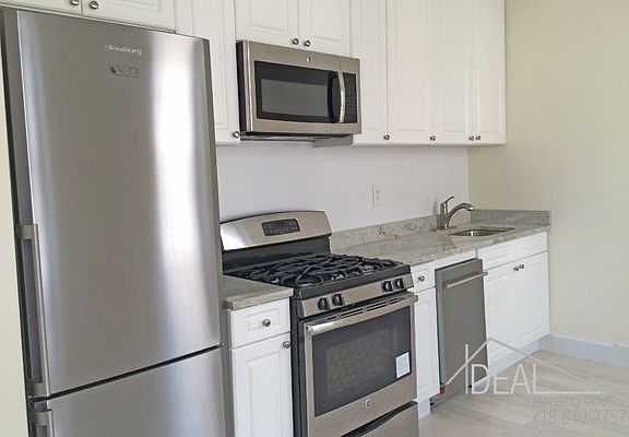 2nd image of 1117 Union St #1E