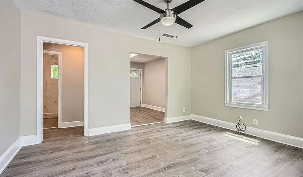 2 bed, 1536 sqft, $1,449 — Photo 2