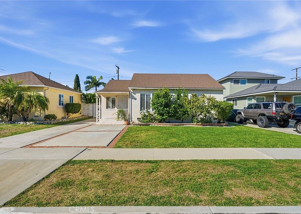 1st image of 15245 Lemoli Ave