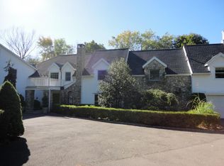 531 Hollow Tree Ridge Rd, Darien, CT 06820