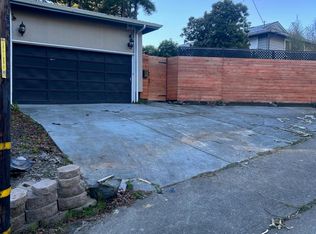 2218 Harris St, Eureka, CA 95503