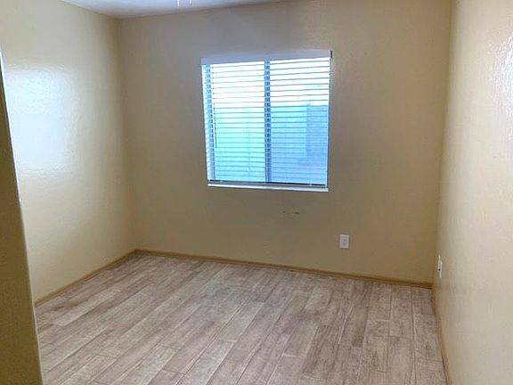 5th image of 12649 W Surrey Ave