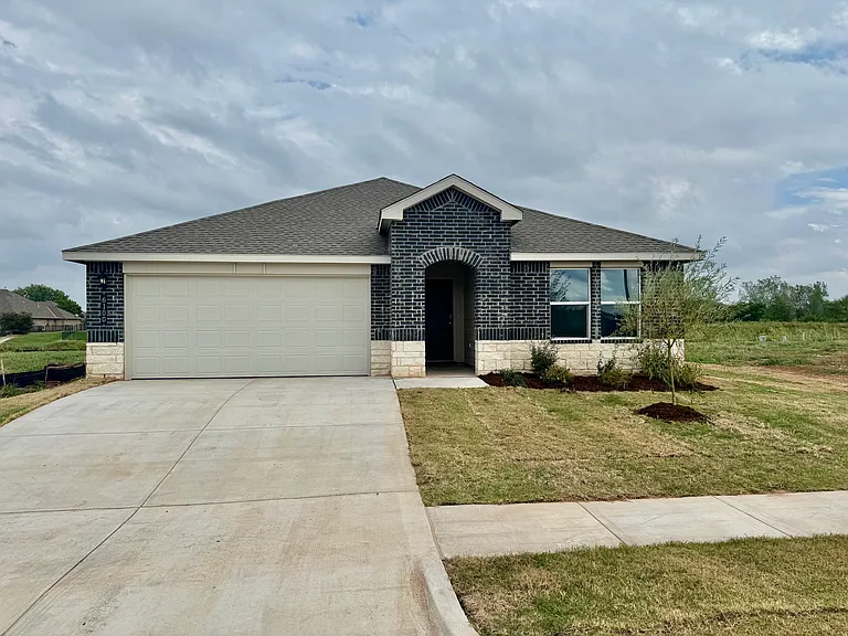 6100 Blackwood Ct — Photo 2