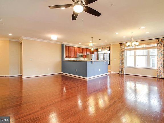 3rd image of 13 Clay Lodge Ln Unit 304