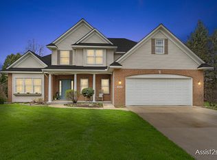 10616 Deer Ridge Ct, Zeeland, MI 49464