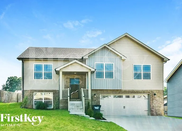 1337 Harmon Ln — Photo 1