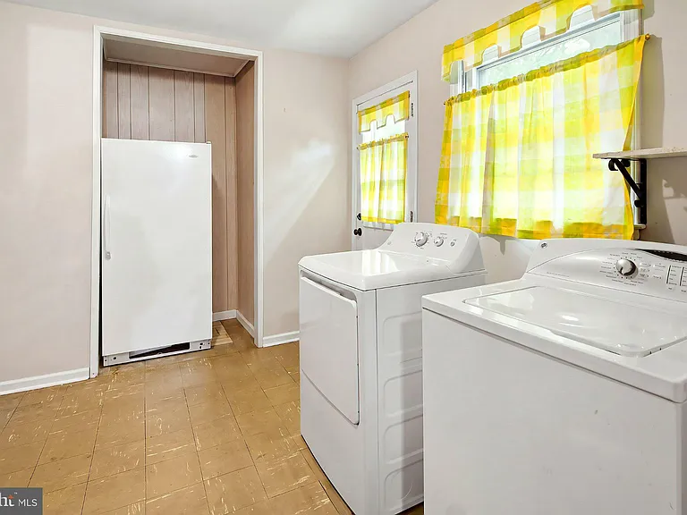 7 Hathaway Dr — Photo 17