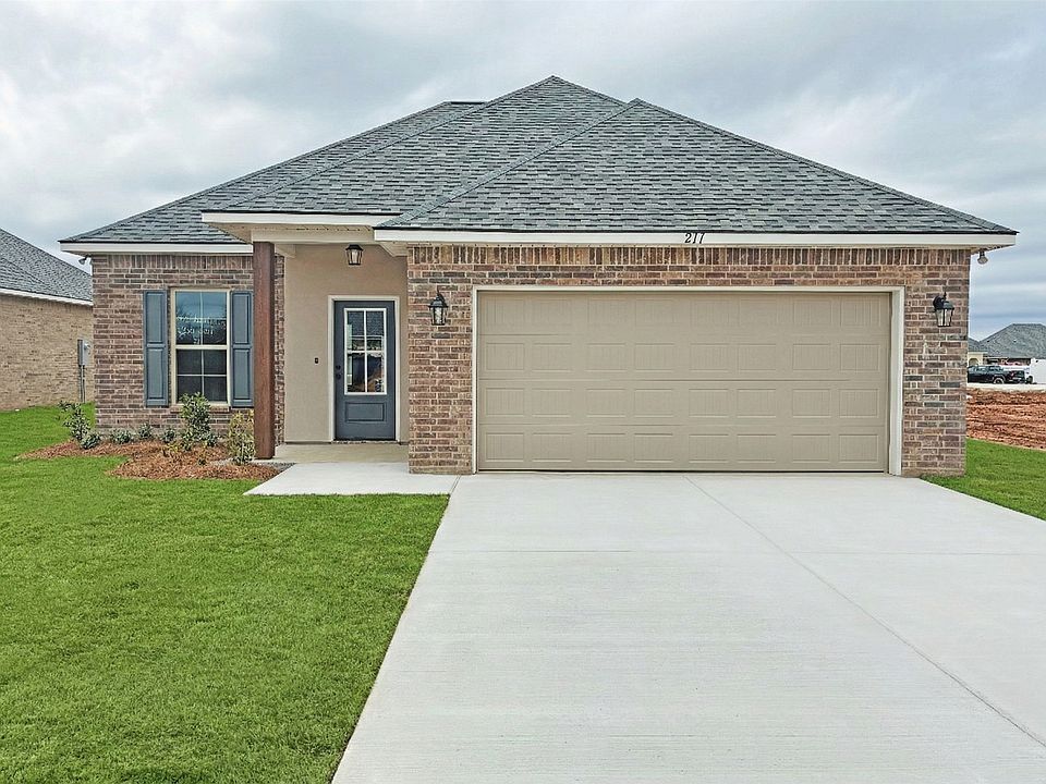1st image of 211 Paisley Ln