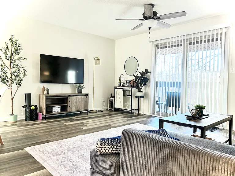 174 Turnwood Ln #RAINTREE — Photo 8