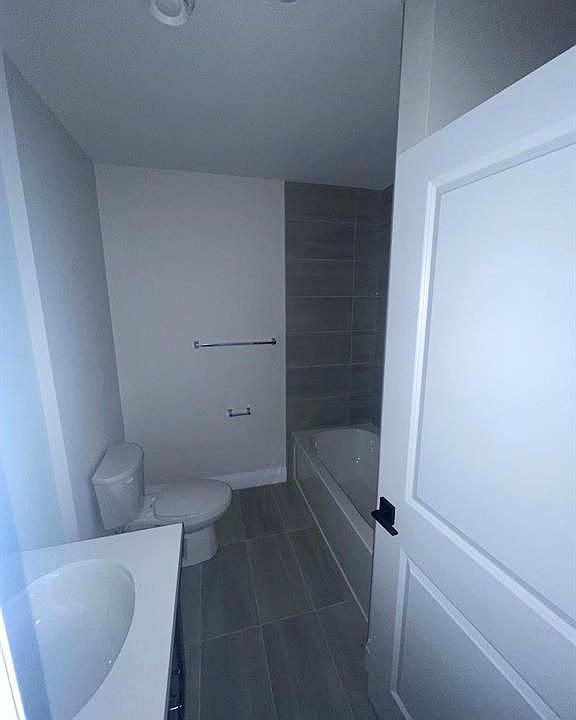 1st image of 4514 Ontario St #405
