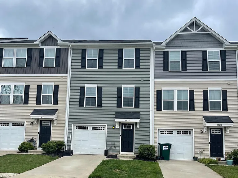 35175 Sara Ct — Photo 1