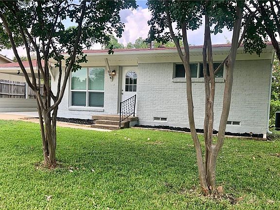 2nd image of 304 Cascade Dr