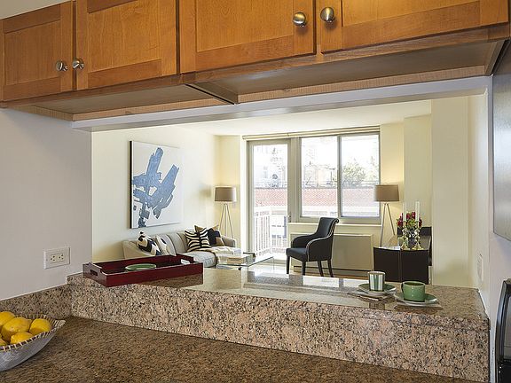 4th image of 520 W 23rd St APT 9B