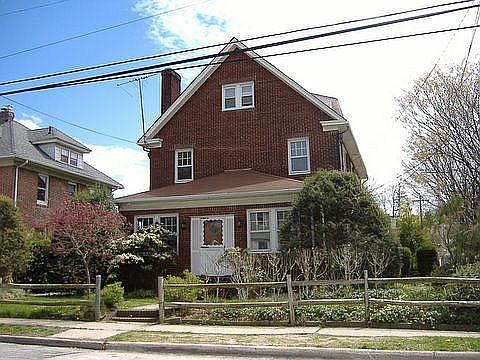 2nd image of 25 Belleview Ave