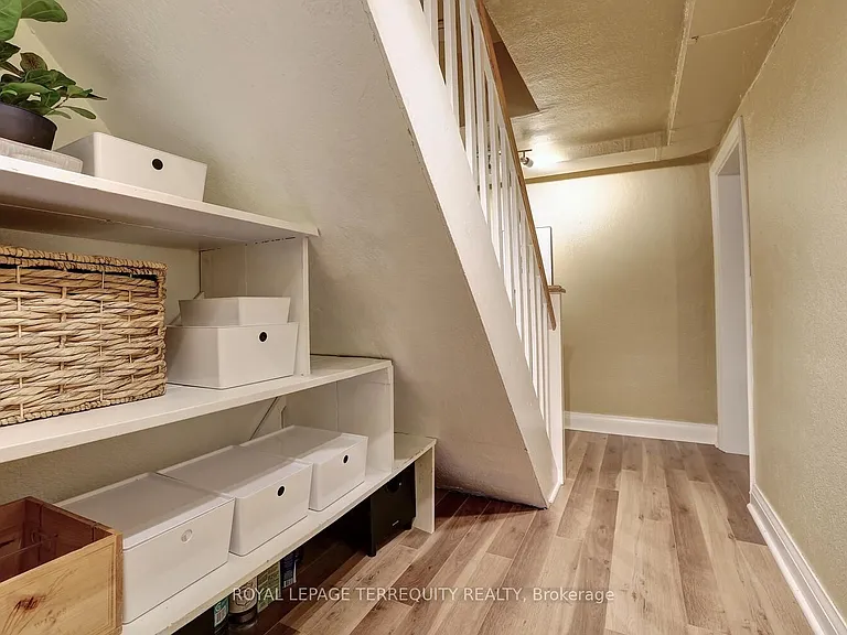 20 Elderidge Ave — Photo 38
