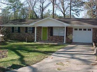 19 Verna Cir, Daleville, AL 36322