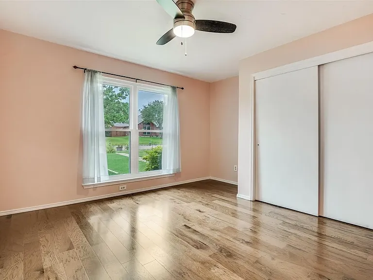 6512 Coral Ln — Photo 2