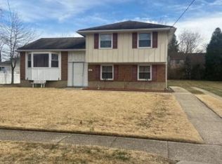 52 Longwood Dr, Stratford, NJ 08084