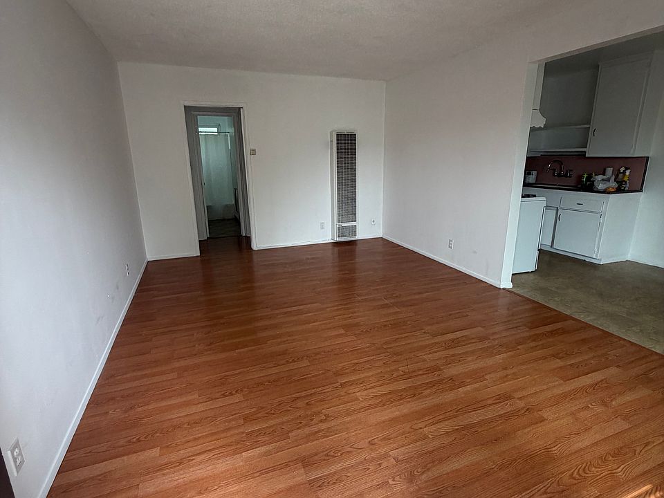 1st image of 1007 N Mariposa St APT C