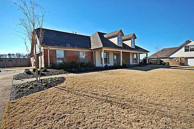 1st image of 90 Brookwood Cir