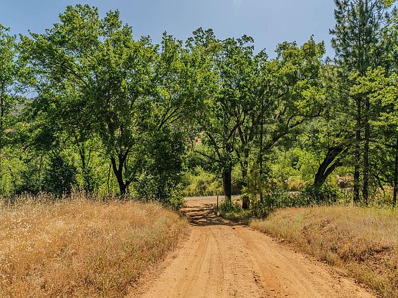 3rd image of Hawver Rd